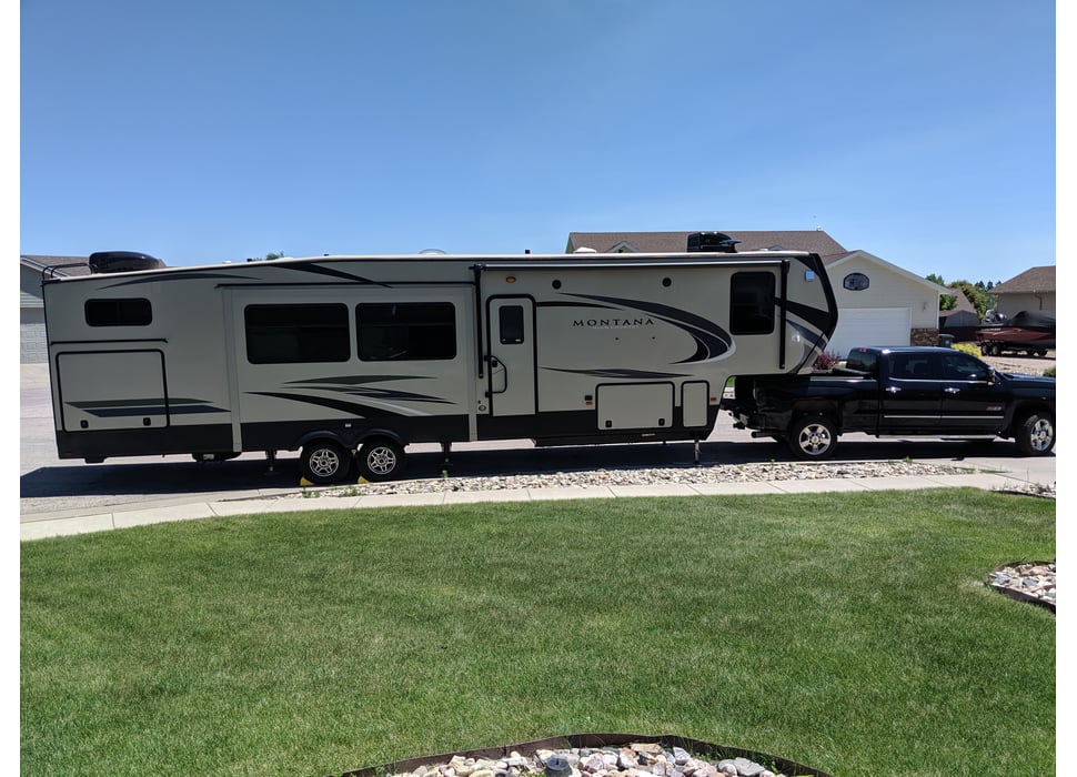 Fifth Wheel rentals in Box Elder
