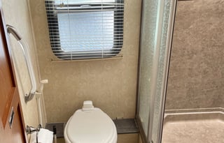 Fully-Loaded & in Good Condition!