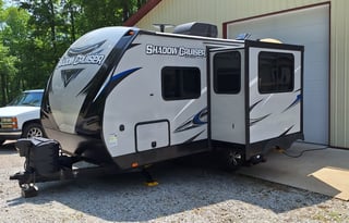 Cozy Cruiser Cabin
