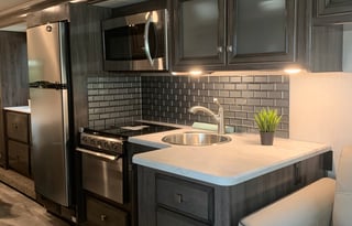 2021 HolidayR Admiral 29M Flexible pick up/dropoff