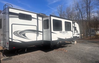 Finger Lakes RV Rentals Pure Luxury