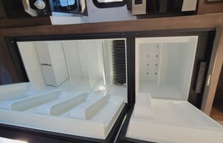 The Lakeside Lodge 35ft Toy Hauler XLR Hyperlite