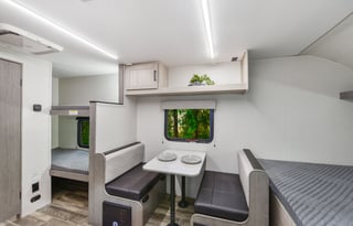 2025 Mallard 17BHL – Cozy & Family Friendly