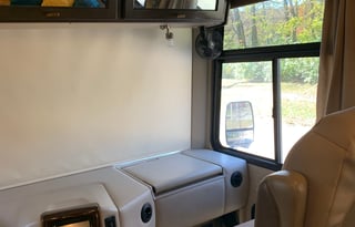 2018 Thor Motor Coach Windsport 34J