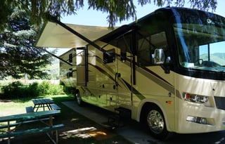 Enzo: New, Kid friendly, 2 full bath, washer/dryer