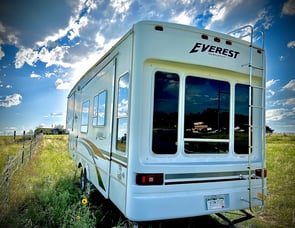Keystone RV Everest 352L