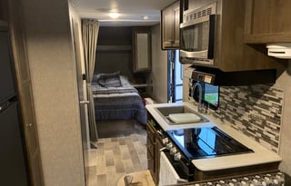 2019 coleman lantern lt 202rd