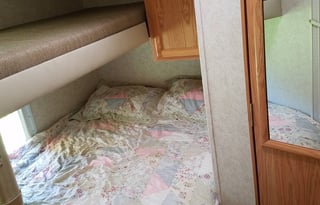 Yooper Camping Affordably! 2004 Jayflight Light