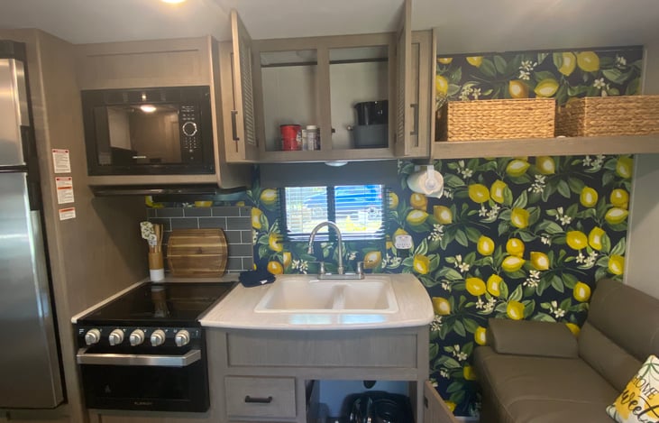 Baskets for extra storage.