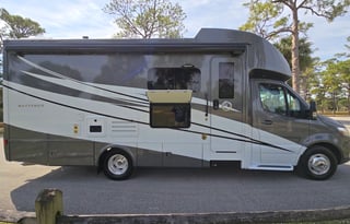 Luxury Camping in a Tiffin Wayfarer Mercedes-Benz