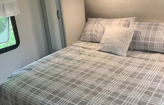 2023 Forest River RV Vibe 28RL