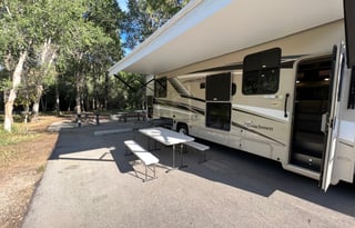BEAUTIFUL/COMFORTABLE RV ~FULLY STOCKED ~SLEEPS 8