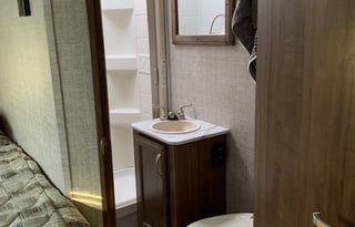 2020 Chevy Gulf Stream RV Conquest 23DBL Lite