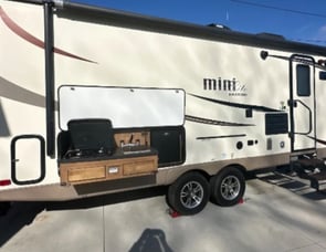 Forest River RV Rockwood Mini Lite 1809S