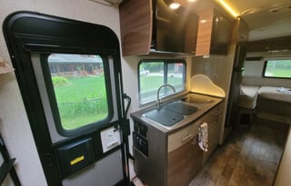 The Best View - 24 ft. Mercedes Winnebago View