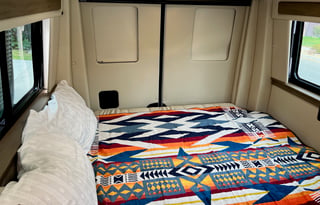 "Baby Beluga" 20ft MB Sprinter Glampervan