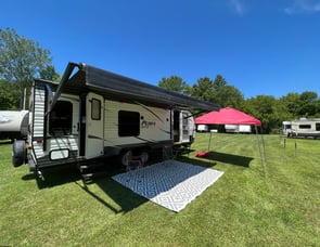 Palomino Puma XLE Lite 25RSC