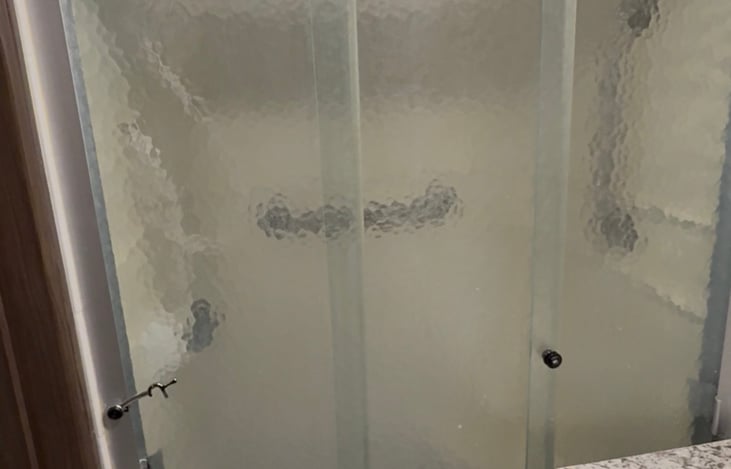 Sliding shower doors