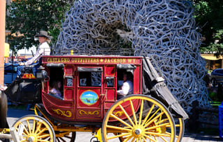 24 WINNEBAGO REVEL SUMMIT FREE P/U+STARLINK+MILES