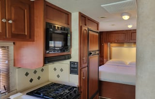 2013 Winnebago Chalet 26QR