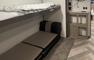 2021 Cruiser Twilight Signature TWS 3300