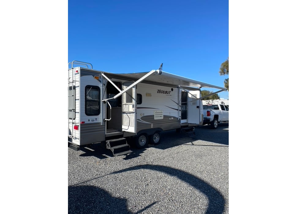 Travel Trailer rentals in Windsor