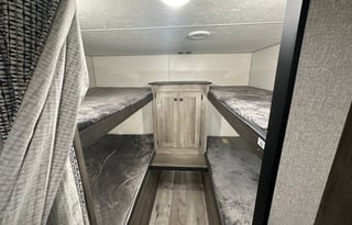 2021 KZ Sportsmen SE 301BHKSE