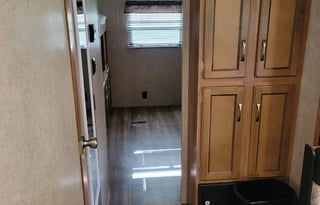 Mojo's 2017 Coachmen Catalina