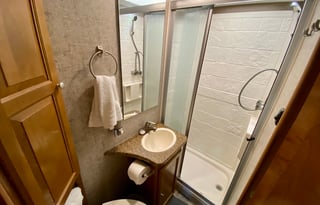 Coachman Leprechaun RS210