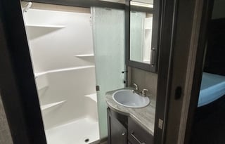 Family-sized 2022 5th Wheel