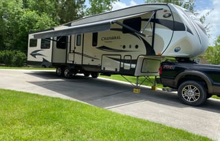 2 bedroom Mid Bunkhouse Fifth Wheel