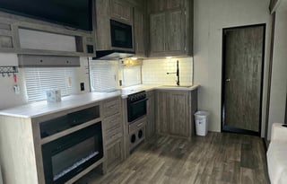 5th Wheel XLR BOOST Toy Hauler with Huge Garage