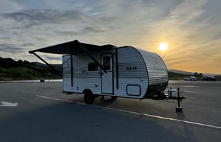 Levi’s Easy Tow Family Camper