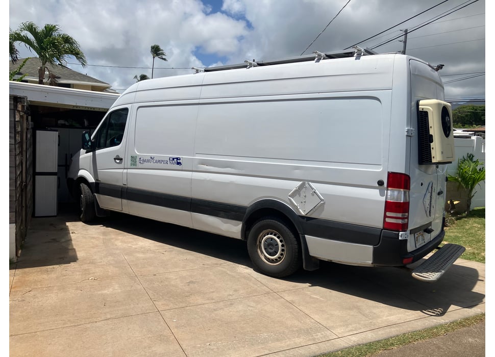 Class B Camping Van rentals in Honolulu