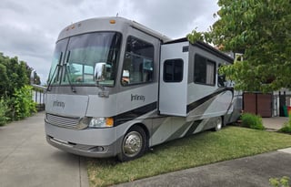 One beautiful Coach 36Z Infinity 2005