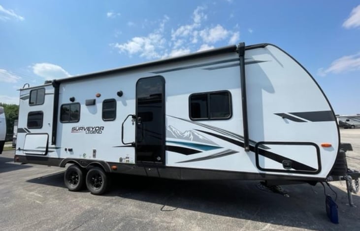 Capturing Memories - https://rvshare.com/rvs/details/1680199