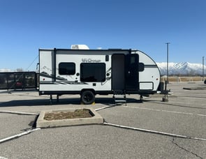 Forest River RV Cherokee Wolf Pup Black Label 18RJBBL