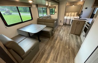 SOCIAL DETOX! Beautifully Modern, Open Concept RV with Toddler Bed!