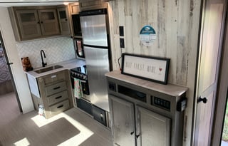 2021 Forest River Surveyor Legend 296QBLE