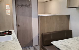 2022 Dutchmen RV Coleman 17B