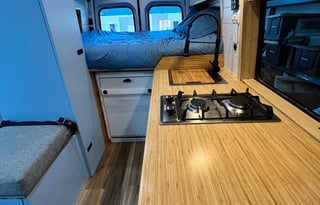 Scenic Vans' "The Aspen" - Unlimited Mileage