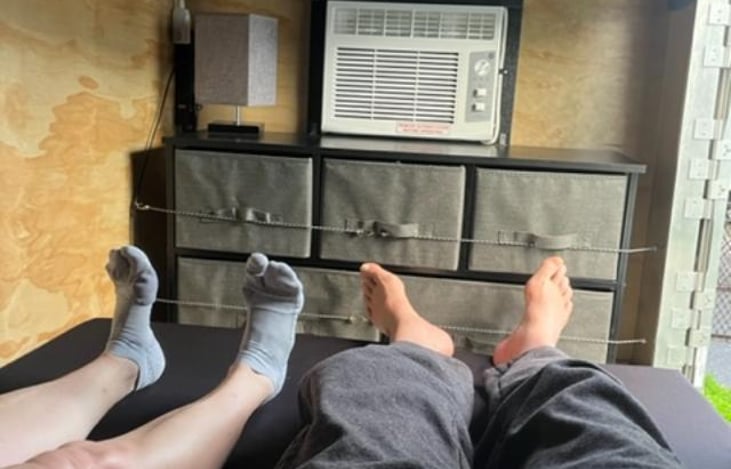 6'3" me and 4'11" her