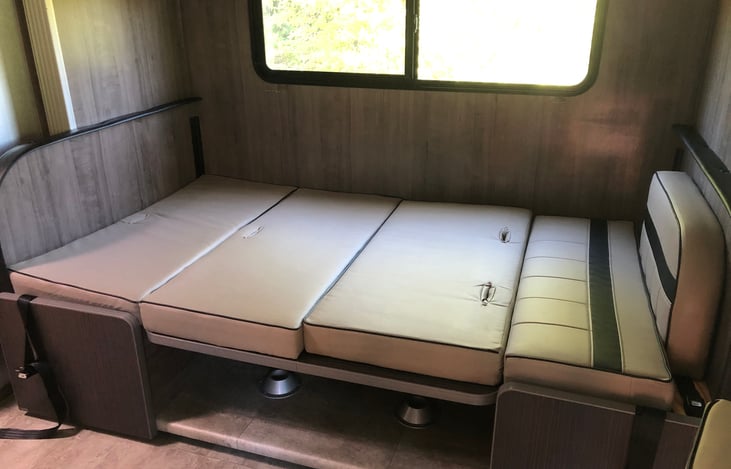 Dinette bed