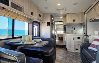 2022 Forest River Sunseeker 3250DS LE