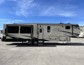 Prime Time RV Sanibel 3902WB