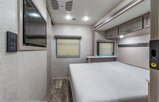 2022 Thor Motor Coach Hurricane 31C