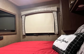 2018 Thor Motor Coach Chateau 22B