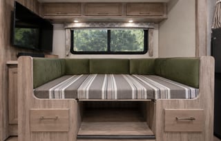 Meet "Bugsy": Easy-Driving Entegra Odyssey 24b