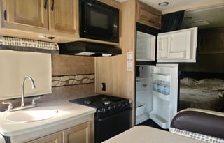 2015 Mercedes luxury Coachmen Prism -Diesel 15+mpg