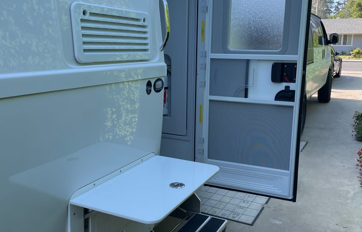 outside fold up table